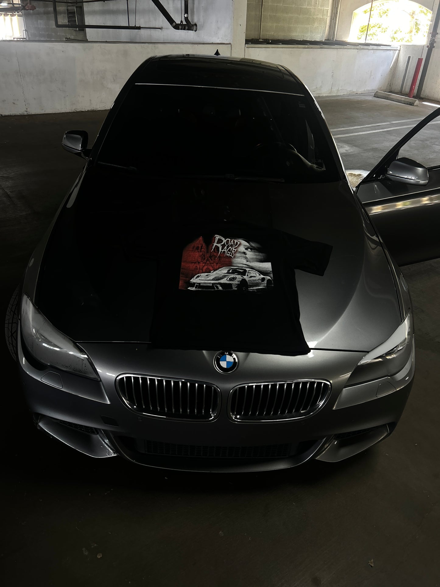 PORSCHE 911 GRAPHIC TEE (ROAD RAGE)